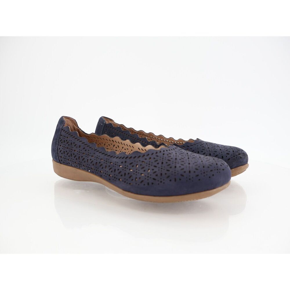 Earth Origins Brea Ballet Flats Womens Size 7.5 Blue Perforated Leather Scallop